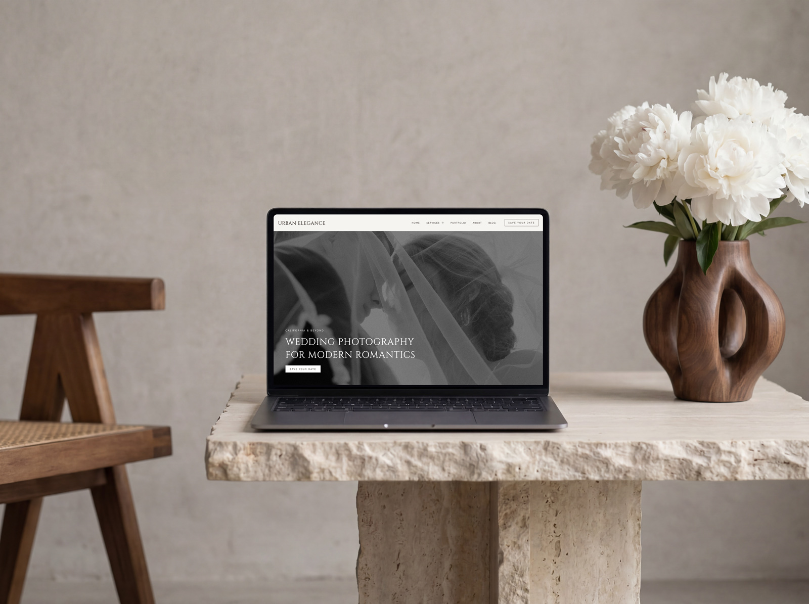 Wedding photography website with clear headline and structure for AI search